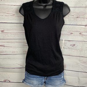 3/$25 St. John's Bay sleeveless top